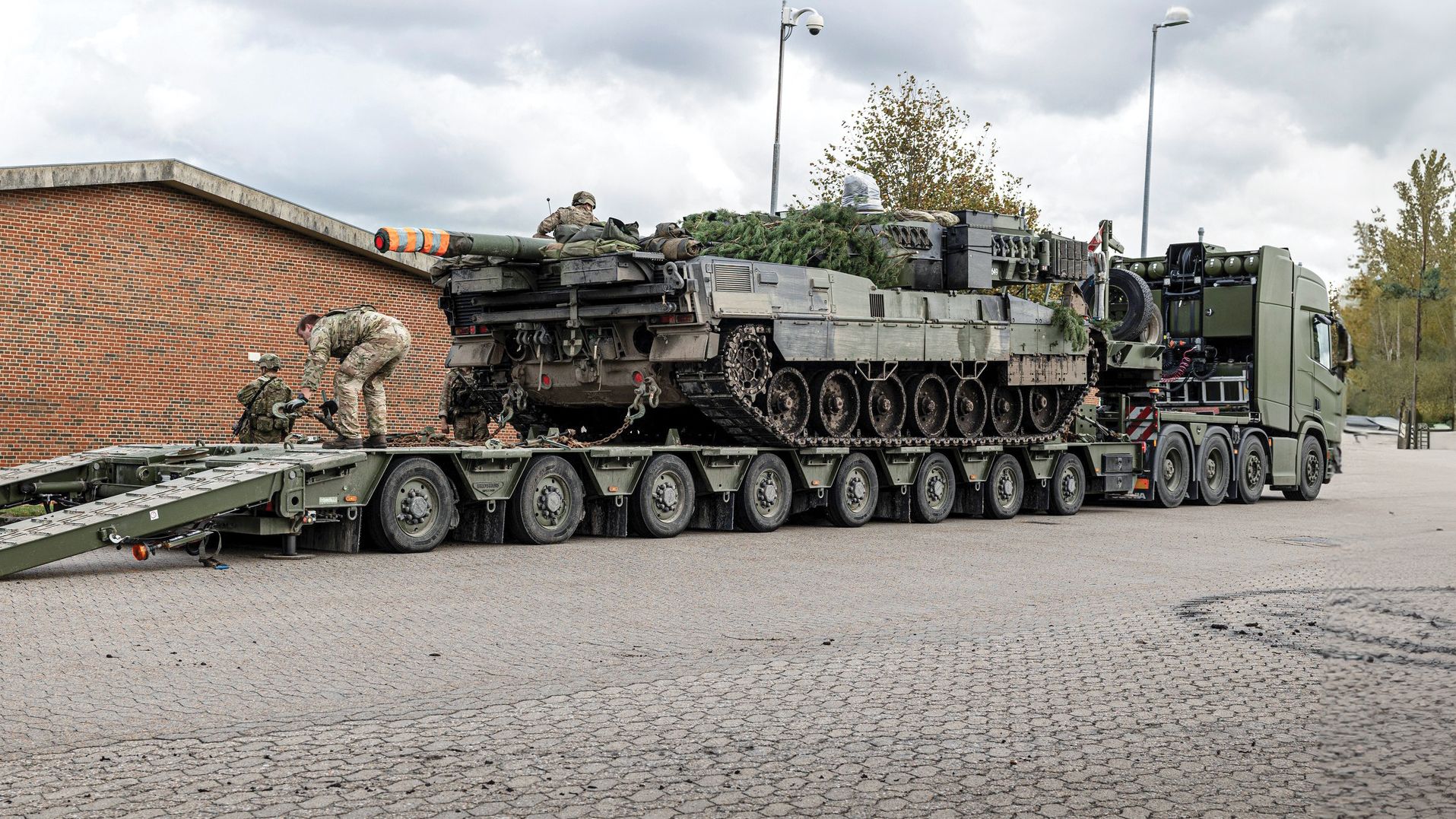 Broshuis-Defense-4.jpg